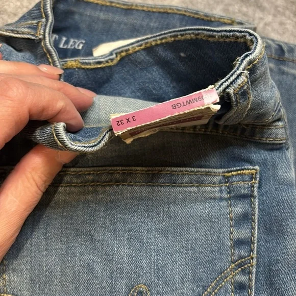 🤠 Wrangler Ladies’ NWT Straight-Leg Western Jeans – Light Wash Perfection! 🤠 - Picture 8 of 16